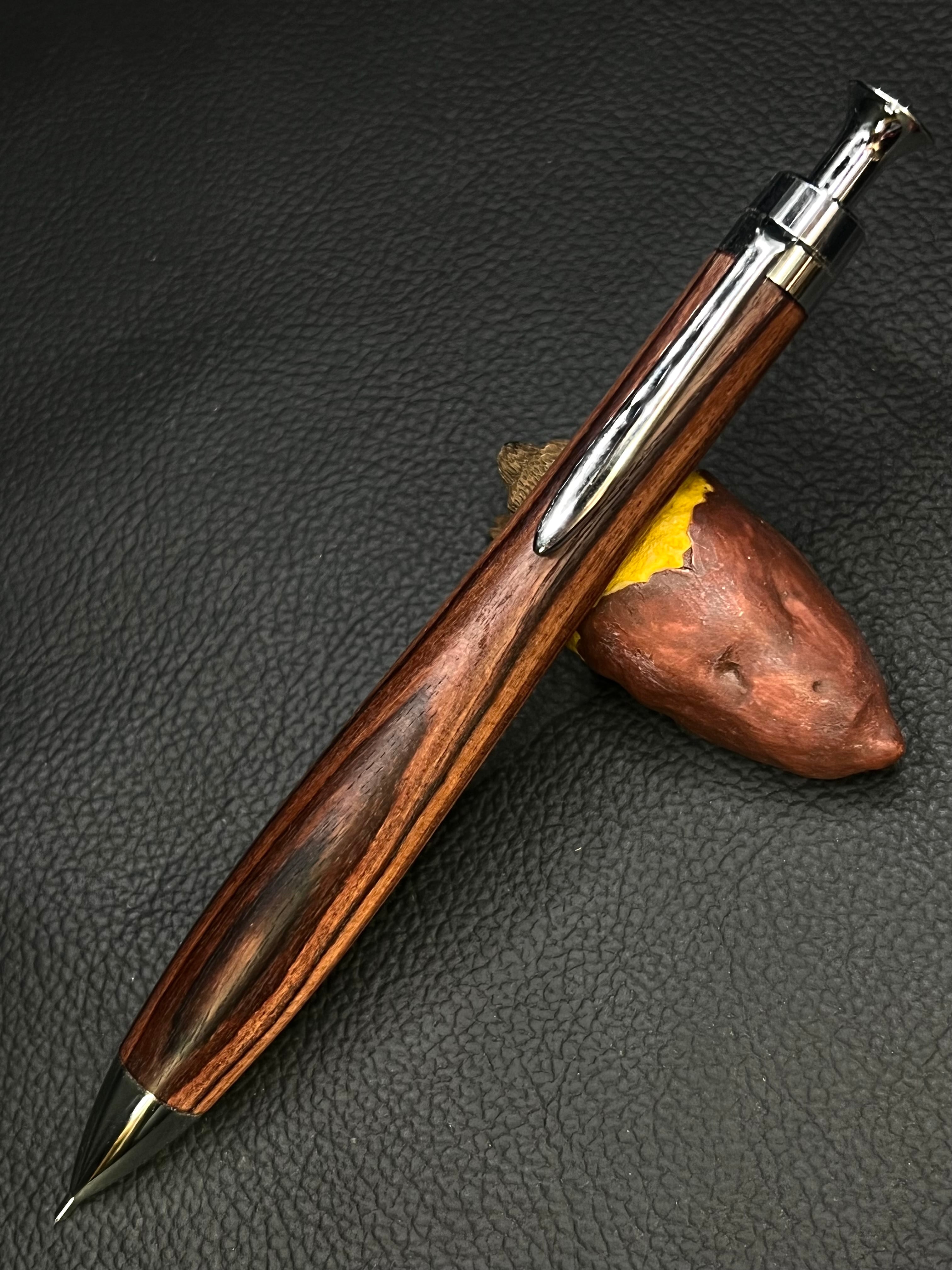 25 キングウッド | こぶた工房