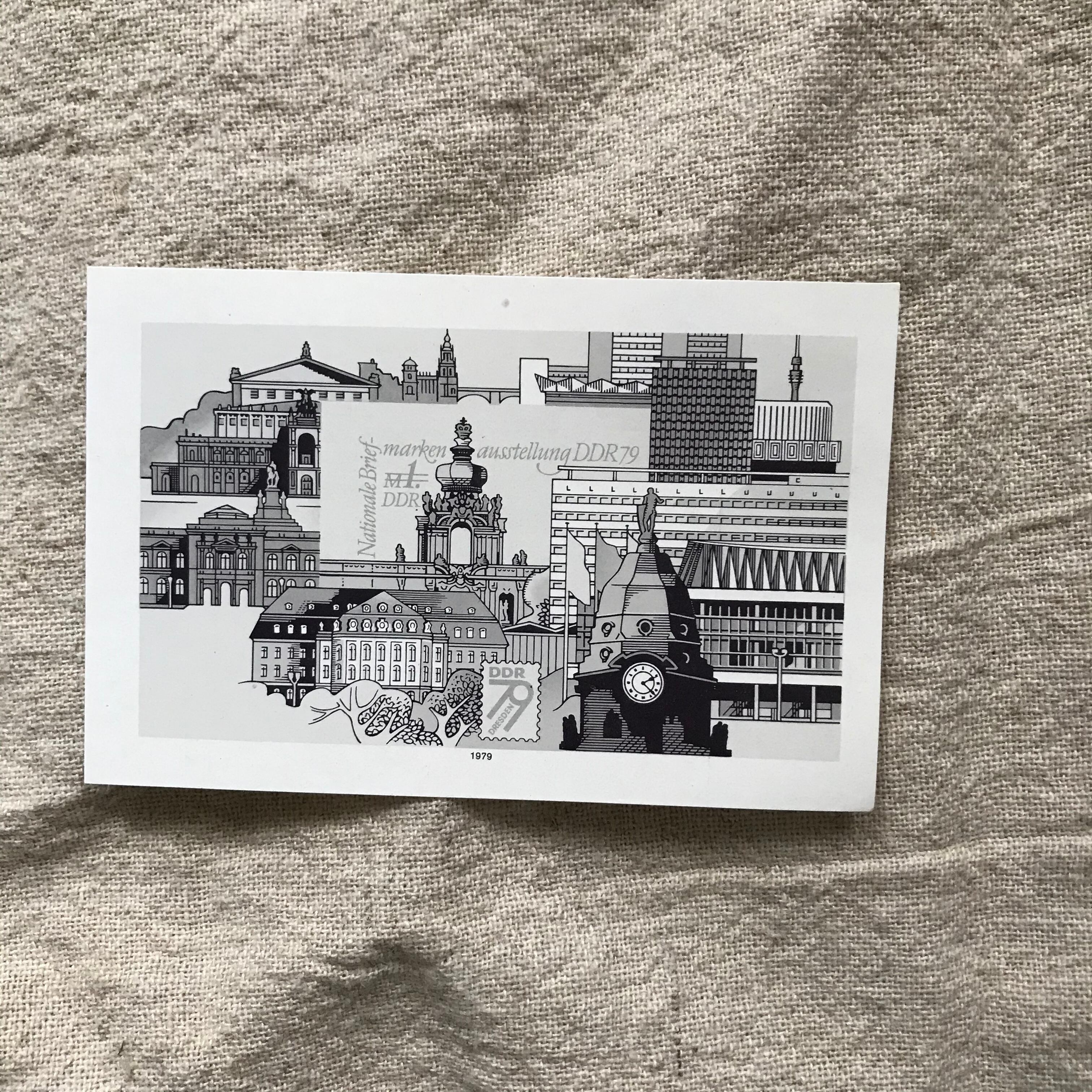 モノクロな切手