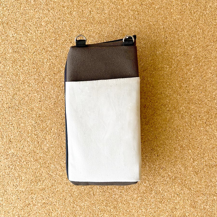 ダックスフンド】ペンケース・ポーチ 仕切りポケット付き♪ ラッピング