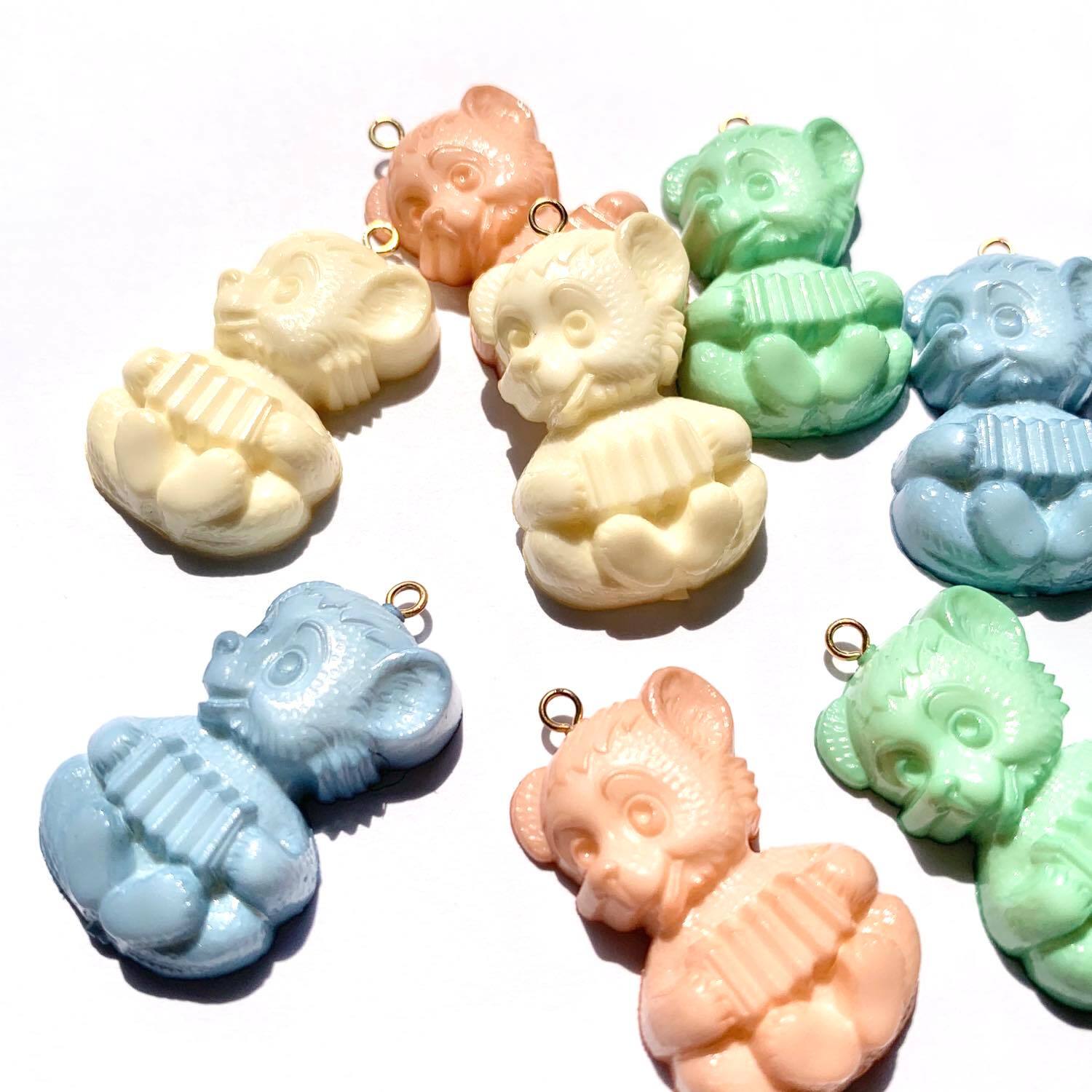 最終入荷〉ドイツアクリル ヴィンテージくまチャーム | Dua