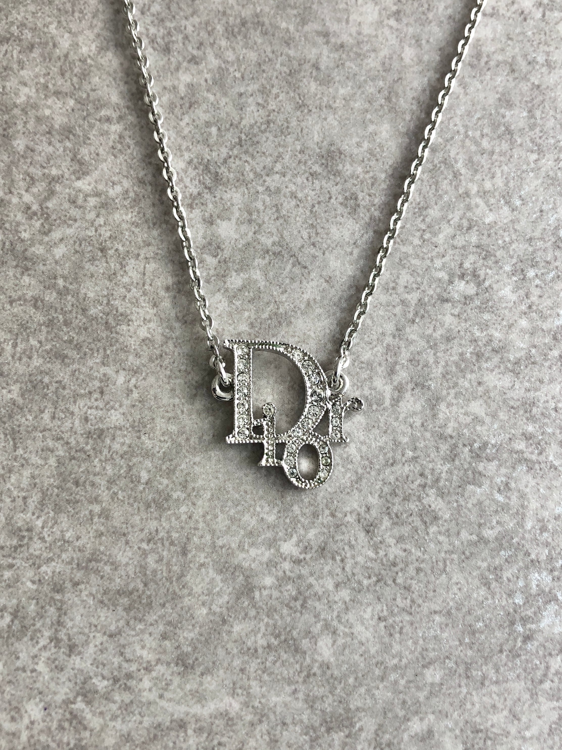 Christian Dior クリスチャン ディオール ネックレス シルバー Christian Dior クリスチャン ディオール ネックレス シルバー
