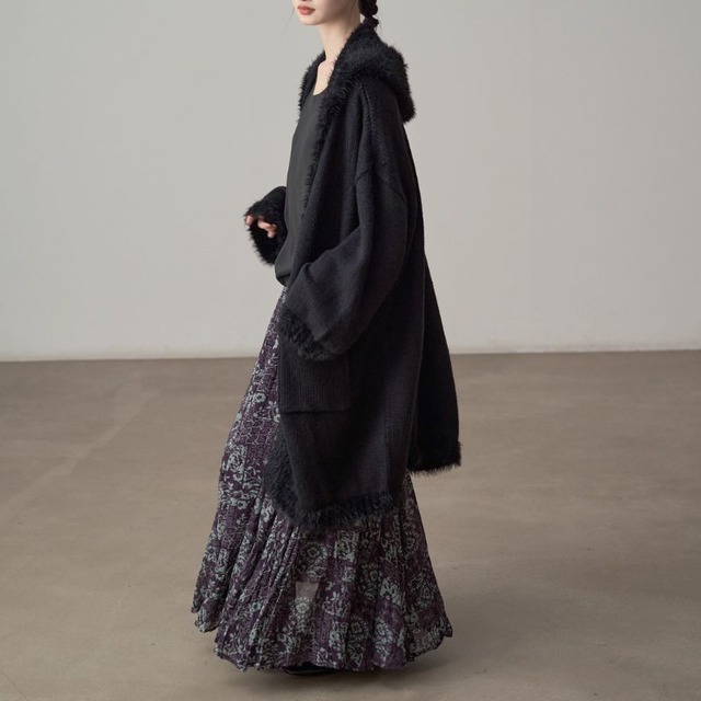 Patterned pleated long skirt C1345