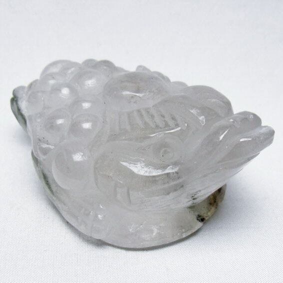 水晶 手彫り-卓上置物-キンセン-金蟾 ガーデンクォーツ 一点物 154-99