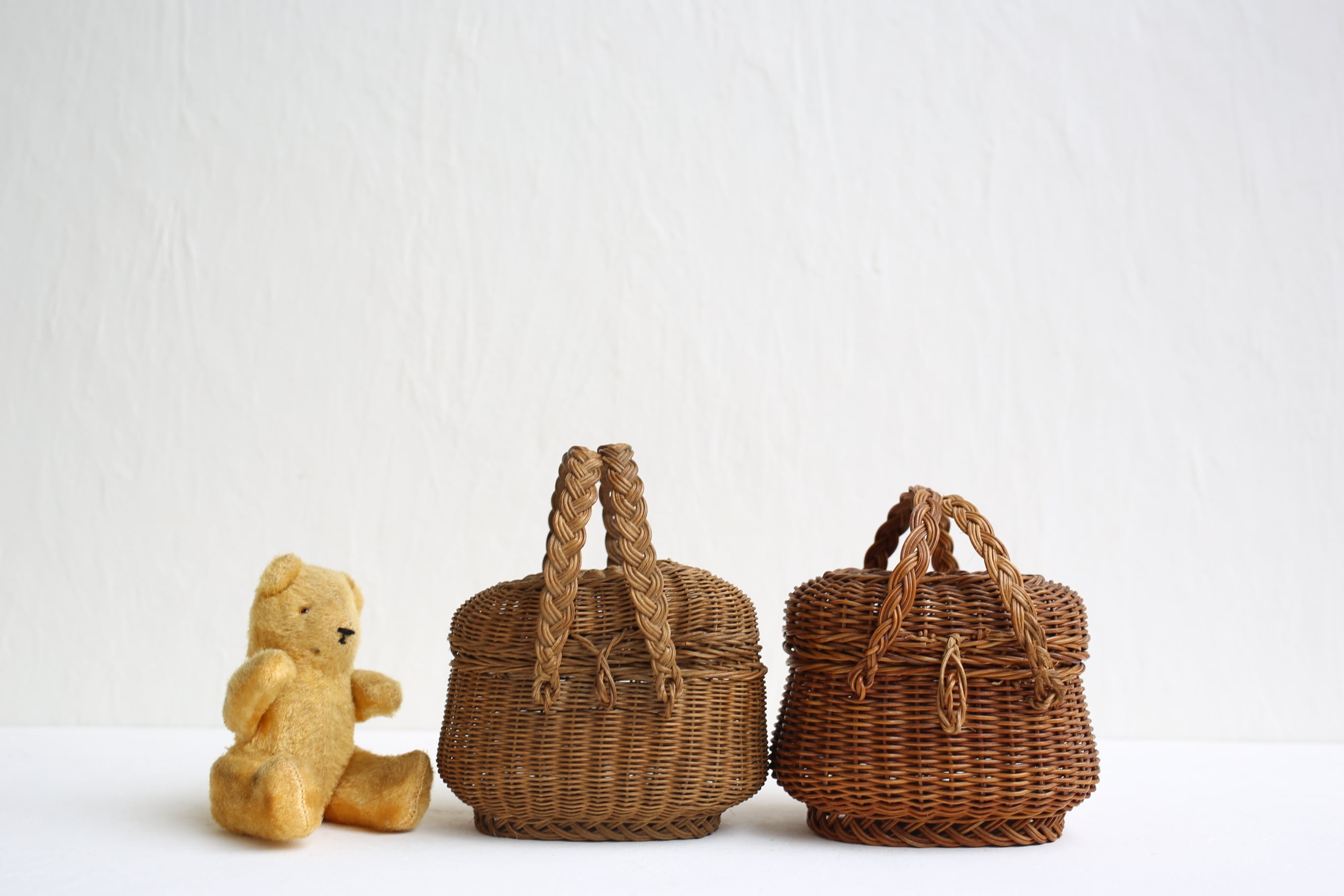 フランス アンティーク ドールパニエ 人形用 蓋付き 乾いた風合い N-04538a