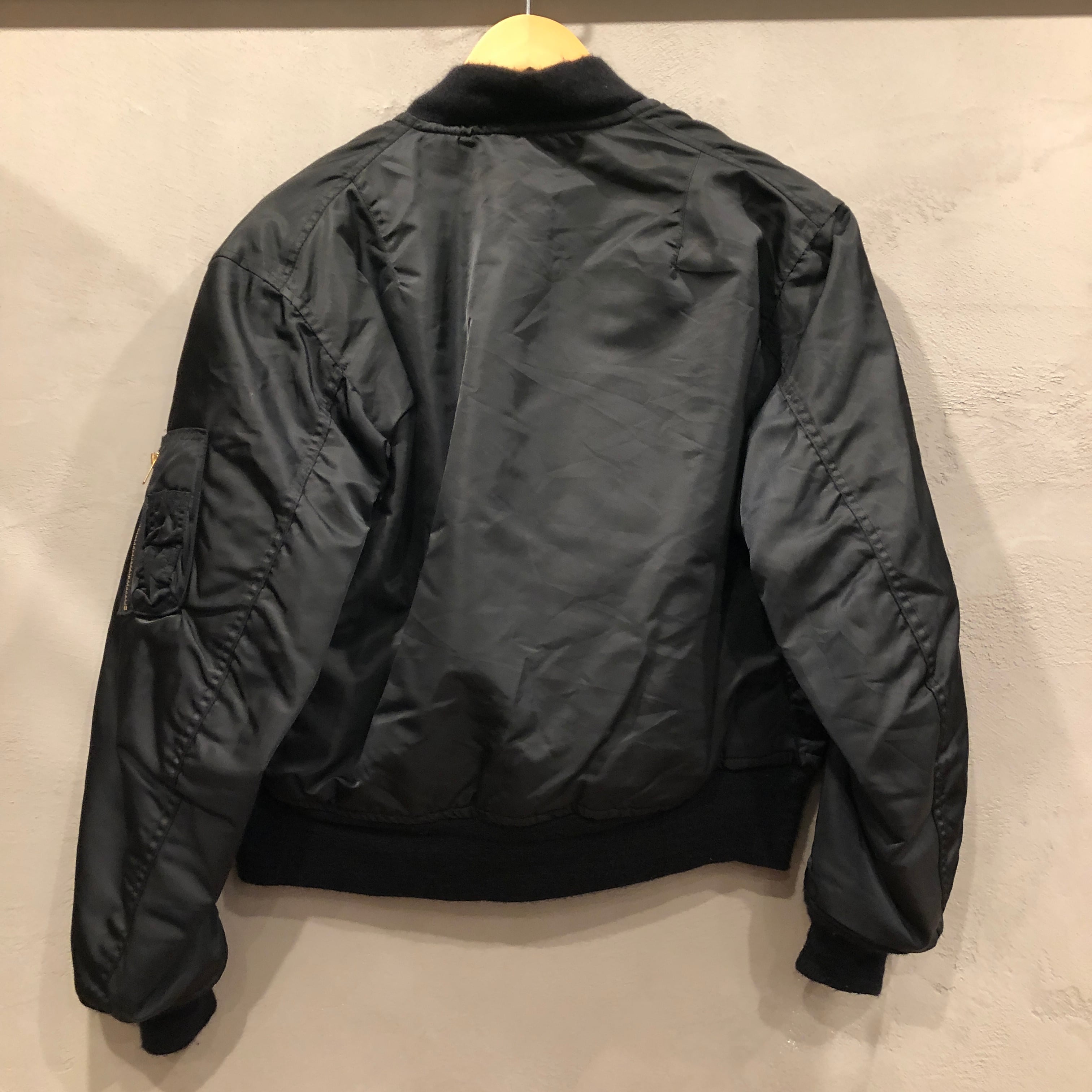 ⊕⊕WINFIELD INTERNATIONAL LTD. MA-1 JACKET | safarionline