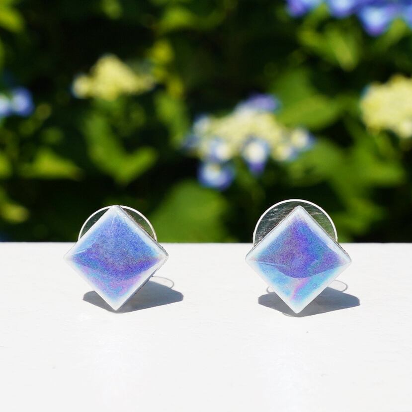 T- 210 紫陽花パールの ピアス / イヤリング 裏面レザー加工 | TAGAKU