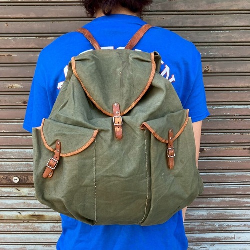 50s ユーロ ヴィンテージ 山岳 バックパック オリーブドラブ キャンバス ヨーロッパ リュック ミリタリー スイス軍 レザーベルト 60s