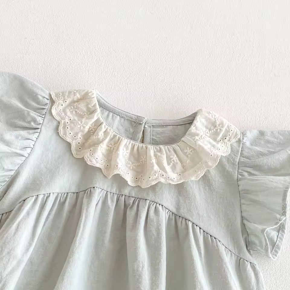 ヘアバンド付きアイスブルーロンパース