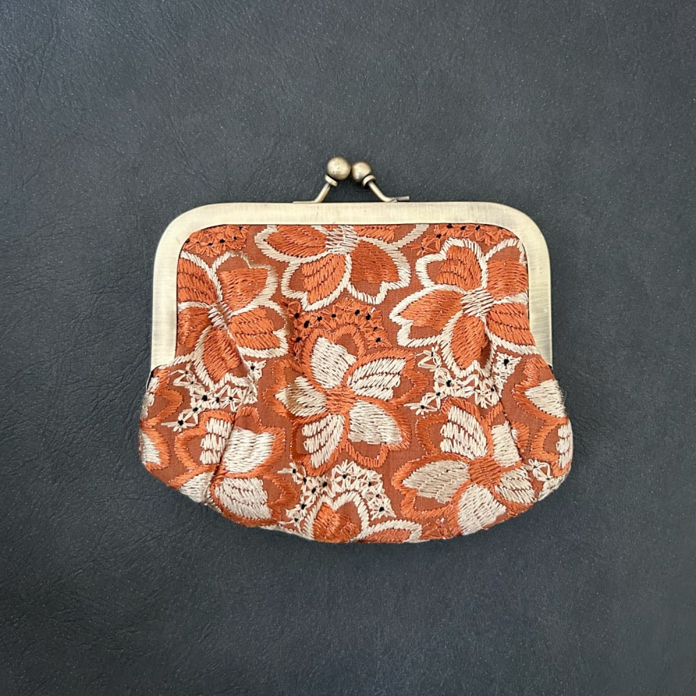がま口刺繍ポーチ B | アジアの手仕事雑貨cocowa