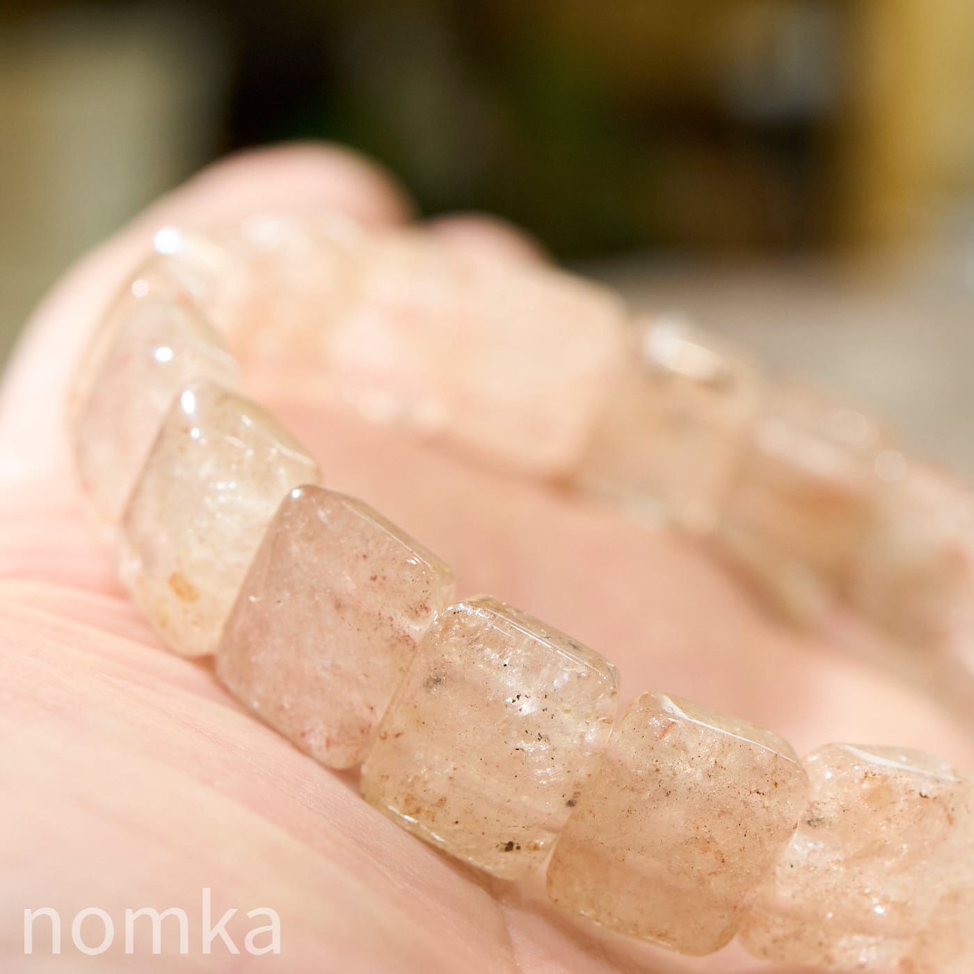 【魂を包む慈愛】ヒマラヤ産 ピンクエレスチャル水晶 バングル