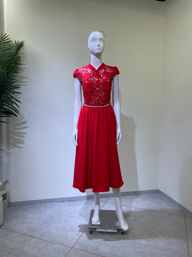 【新品DRESS 944】ケミカルレース 花柄 ボウタイリボン ビジュー ファンデーションドレス ウエスト切替 フレア ミディアムドレス レッド ミディドレス 高品質 インポートドレス 海外ドレス【Self-Portrait】