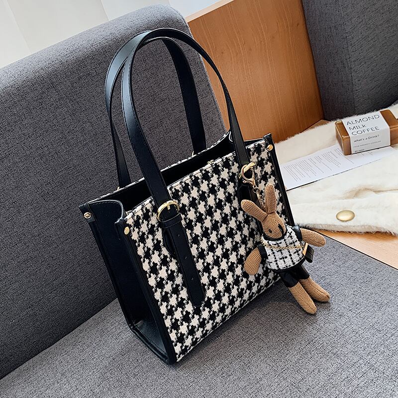 オータムウィンターレッド 秋物 冬物 トートバッグ 手作りハンドバック43352180439