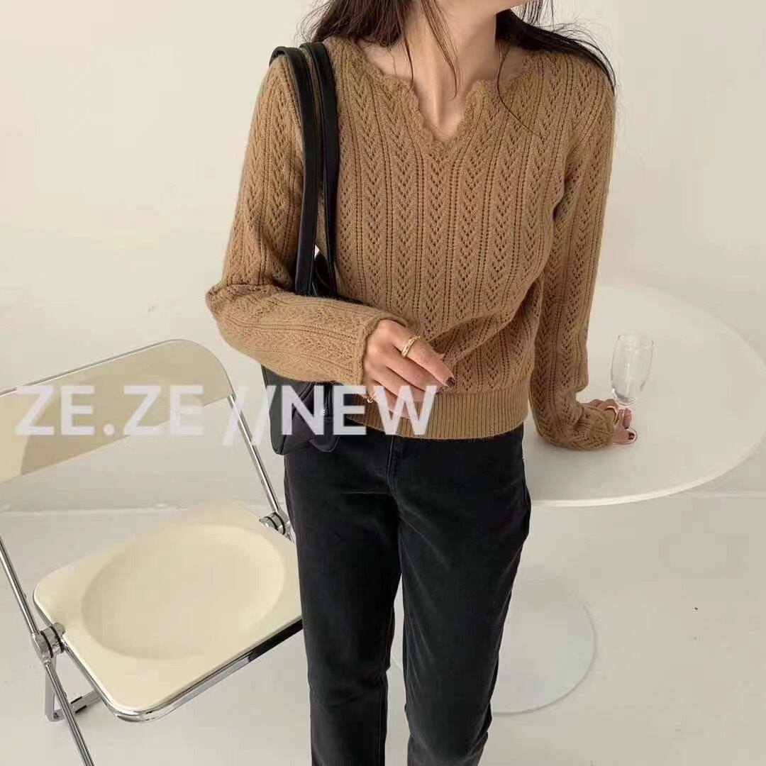 キーネック針抜きニット