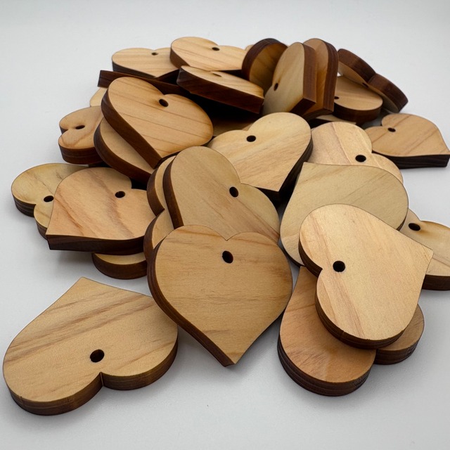 【50枚】ひのき ハートチャーム　 幅40mm
