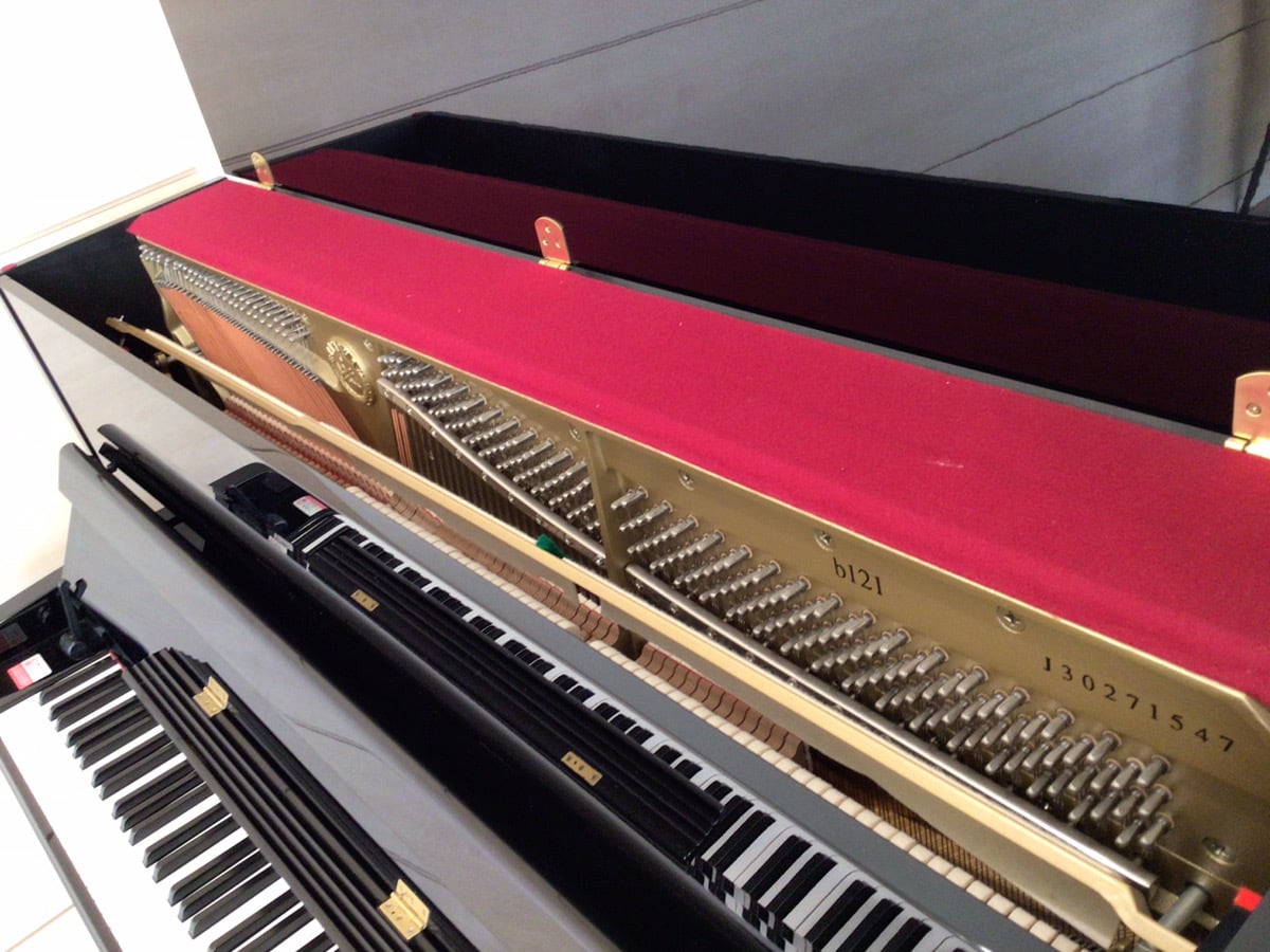 中古ヤマハアップライトピアノ　b121