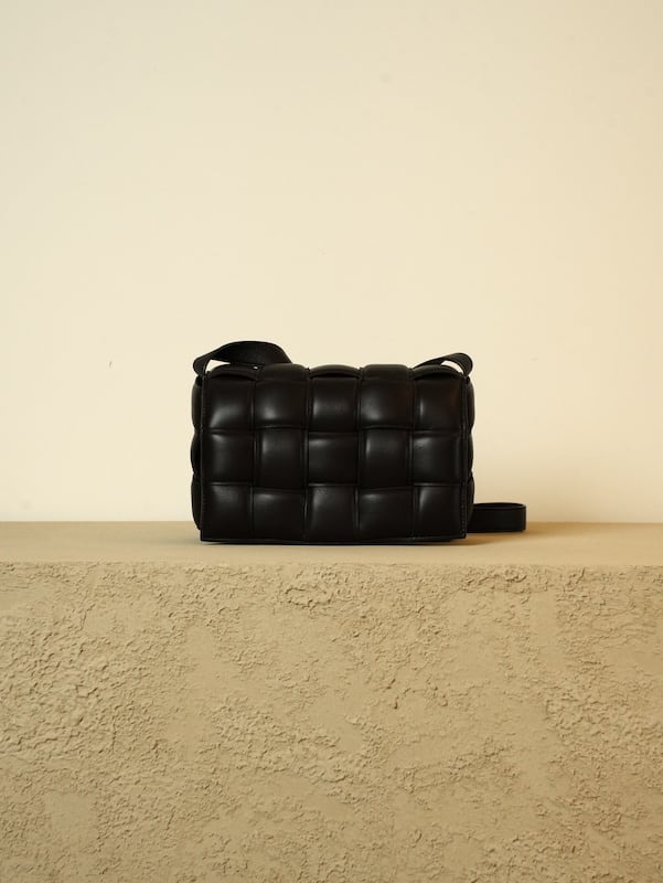BOTTEGA VENETA ボッテガヴェネタ マキシイントレチャートパ BOTTEGA VENETA ボッテガヴェネタ マキシイントレチャートパ