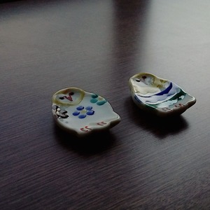 箸置き フクロウ 赤地陶房/赤地径