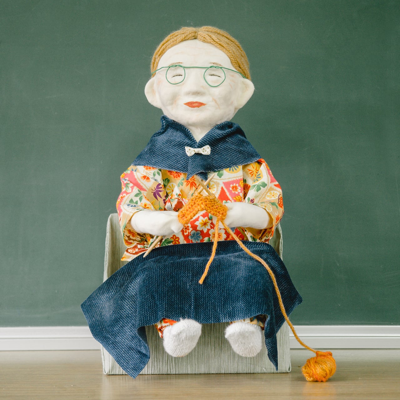 かかし人形】編み物が大好きなのよ！ | 里の駅みたけ オンラインショップ