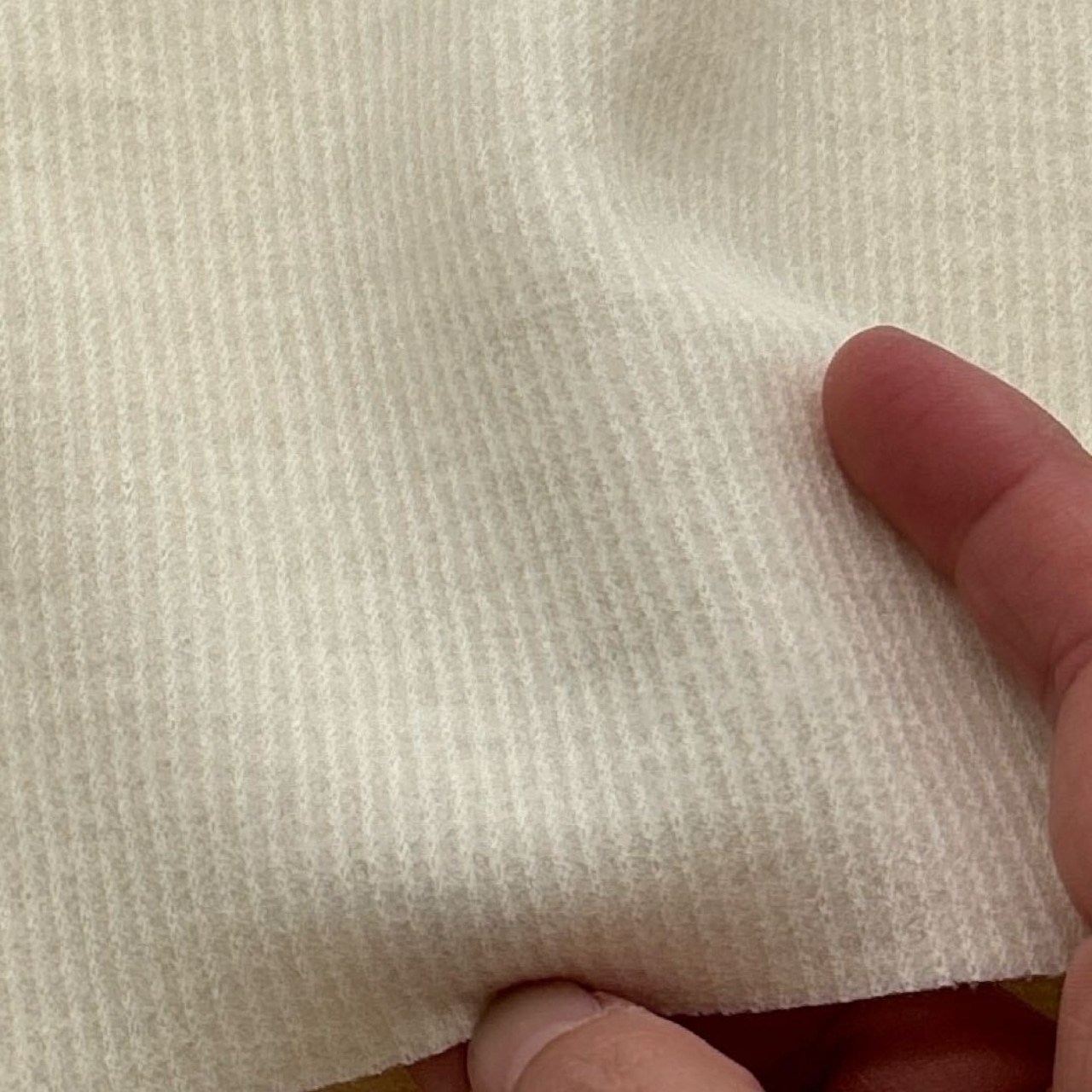 ★TC053◆2.4m◆ウール100%弱毛羽立ち小うねニット生地◆アイボリー