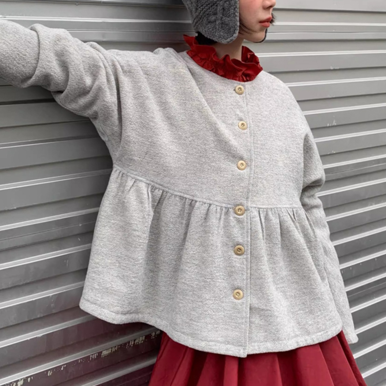 初雪と朝霧をまとうリバーシブルウールカーディガン《W0215》