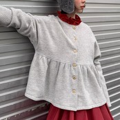 初雪と朝霧をまとうリバーシブルウールカーディガン《W0215》