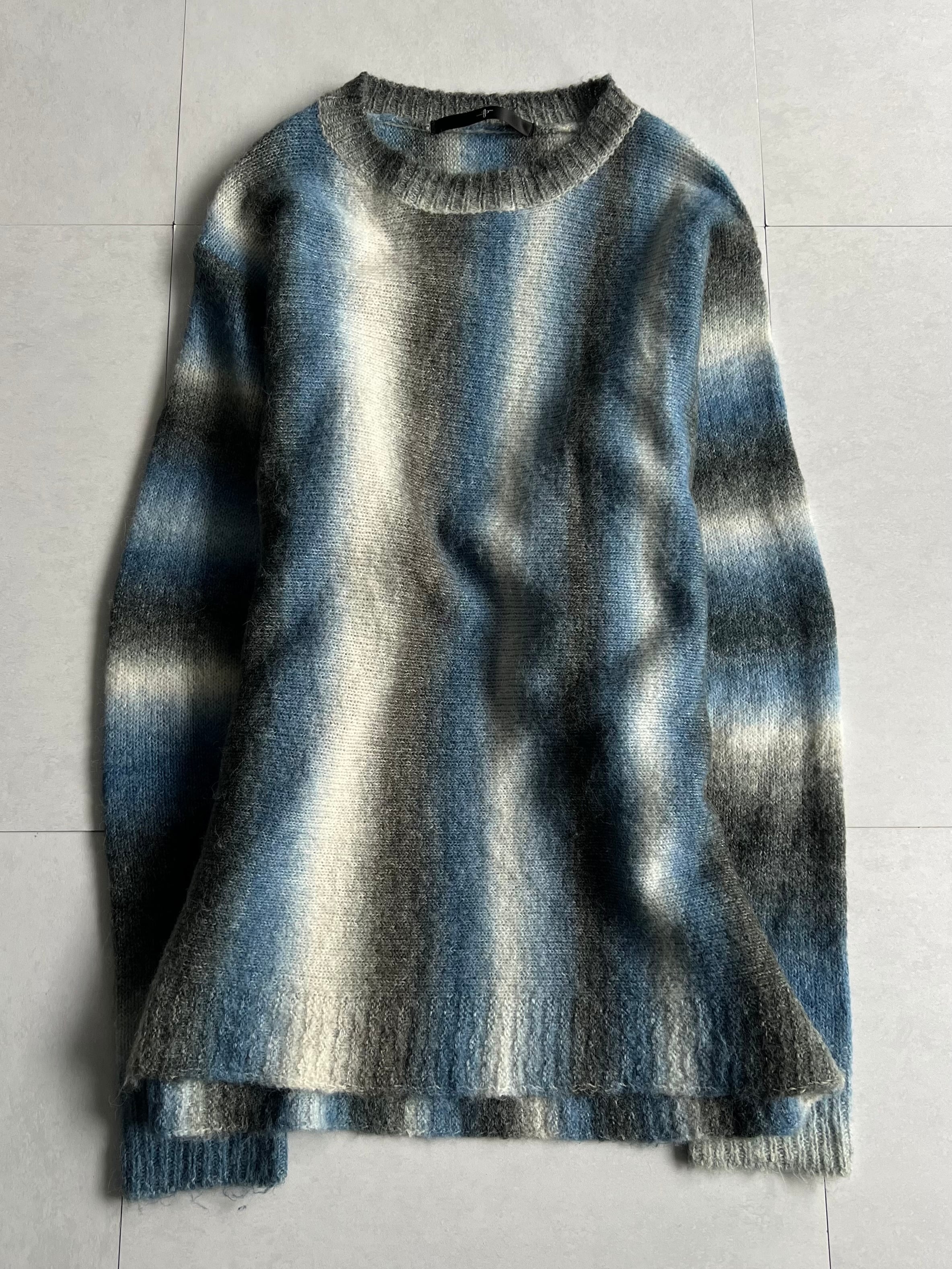 "NO ID." Gradation Stripe Knit