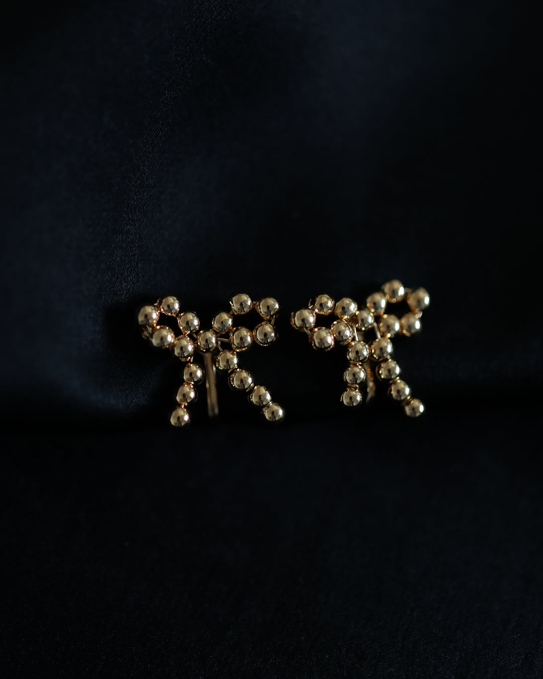 Ribbon earring / Gold
