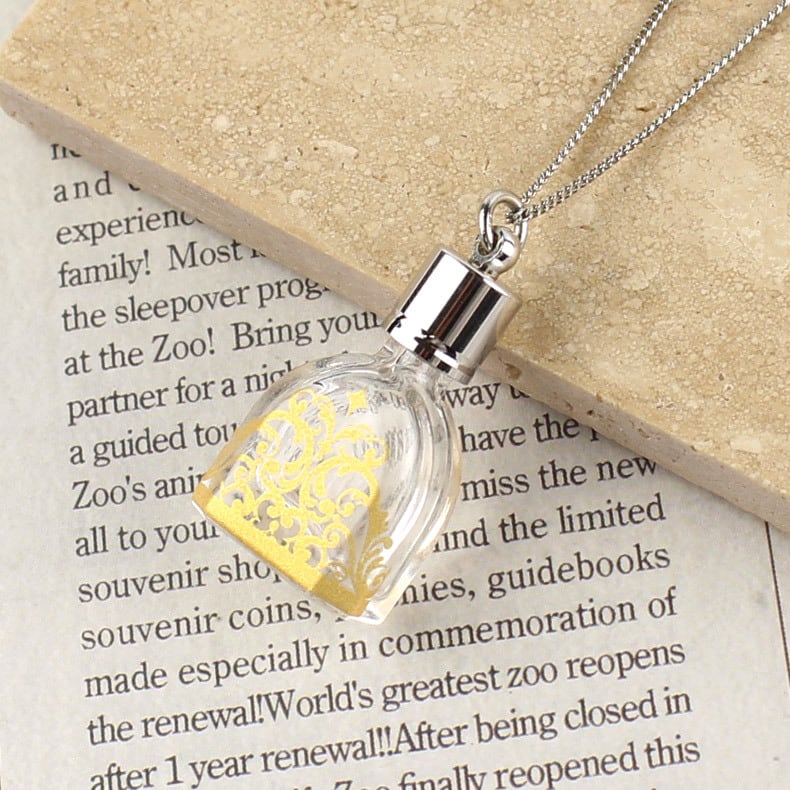 アップサイクルペンダント【チャペル・アラベスク】｜アロマペンダント