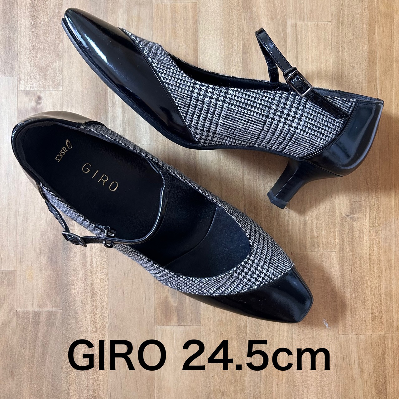 美品】ダイアナ ぬるく エナメル パンプス 24.5cm