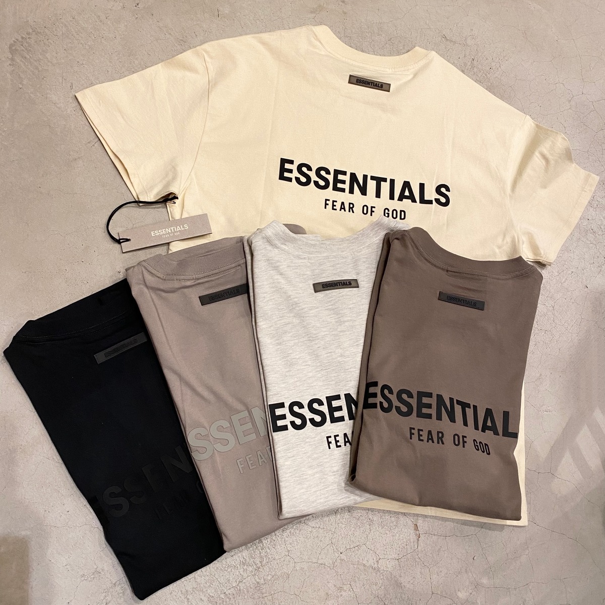 ESSENTIALS エッセンシャルズ バックラバーロゴ半袖Tシャツ 