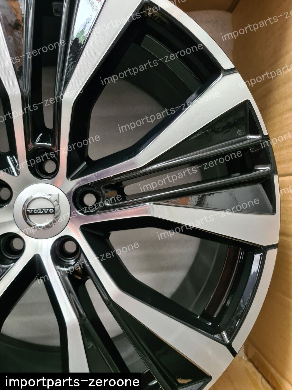 VOLVO純正　 20インチ ホイール ダイヤモンドブラック　1本 20インチ 純正 ボルボ XC60 合金ホイール 32358567 1本ブラック
