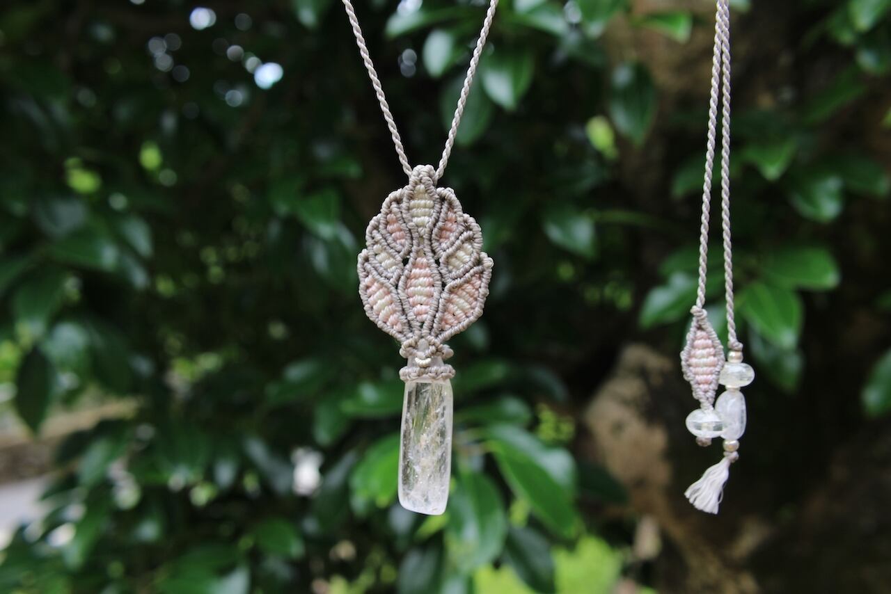 Kunzite micromacrame design pendant