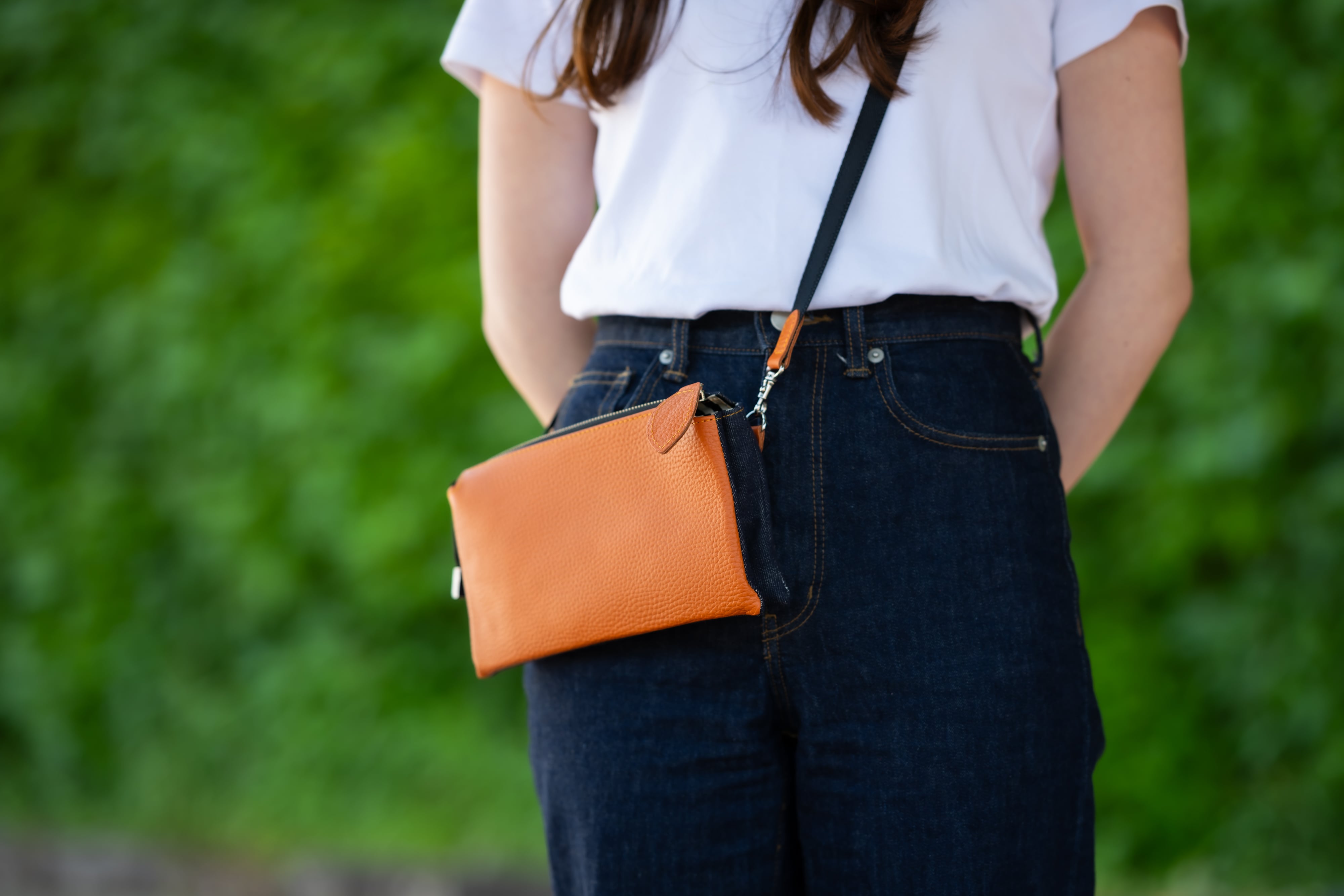 おしゃれで便利！岡山デニムのお財布バッグ | 岡山かばん OKAYAMA KABAN