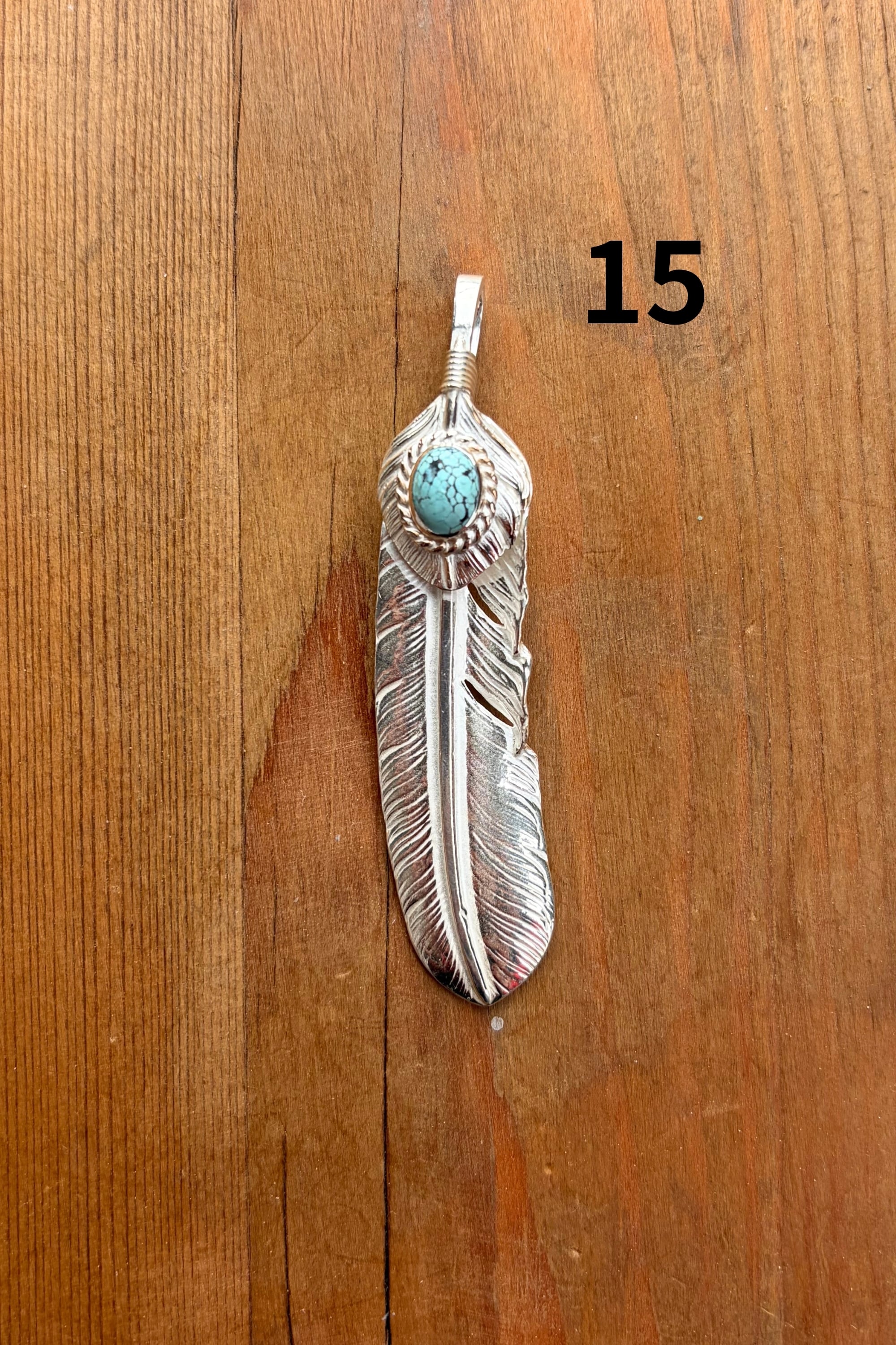 【NEWカラー入荷！】上銀銀縄天然ターコイズ付き特大フェザー（左向き）