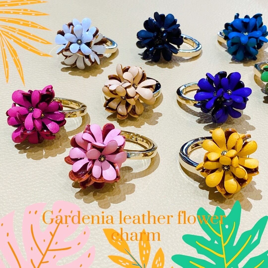 ガーデニア カラビナチャーム(ホワイト) | Allamanda-leather