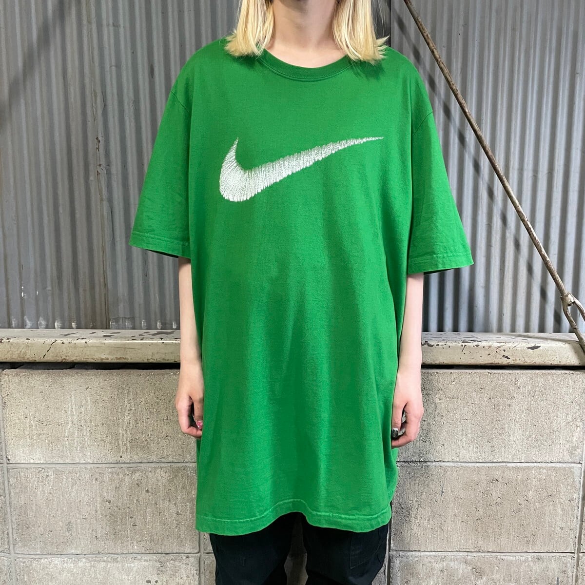 ビッグサイズ NIKE ナイキ ビッグスウォッシュ ロゴプリント Tシャツ 