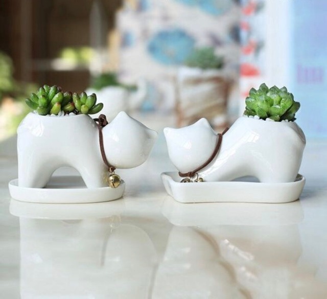 可愛いミニ猫　磁器植木鉢　2個セット