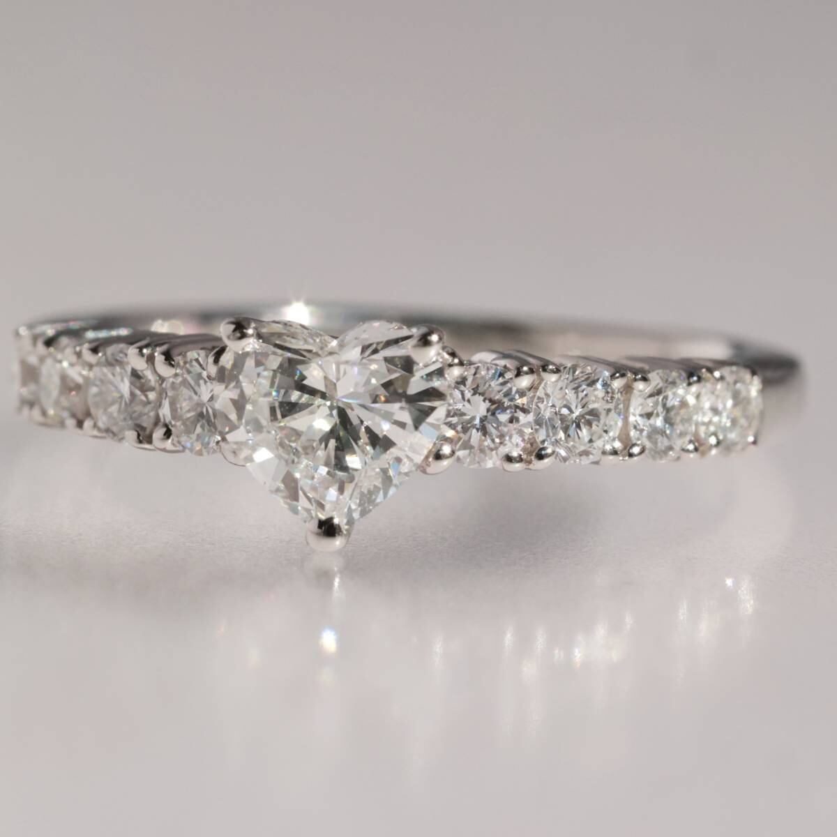 ポンテヴェキオ 立ち去り ♥ 計1.39ct ルビー＊ダイヤモンド ♥ パヴェ 
