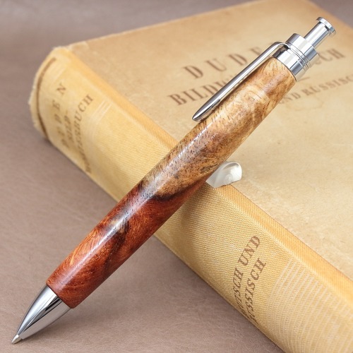 「紅白花梨瘤 かりん瘤 瘤杢 2・Pencil 0.5mm」木軸シャープペンシル Viriditas銘木ペン