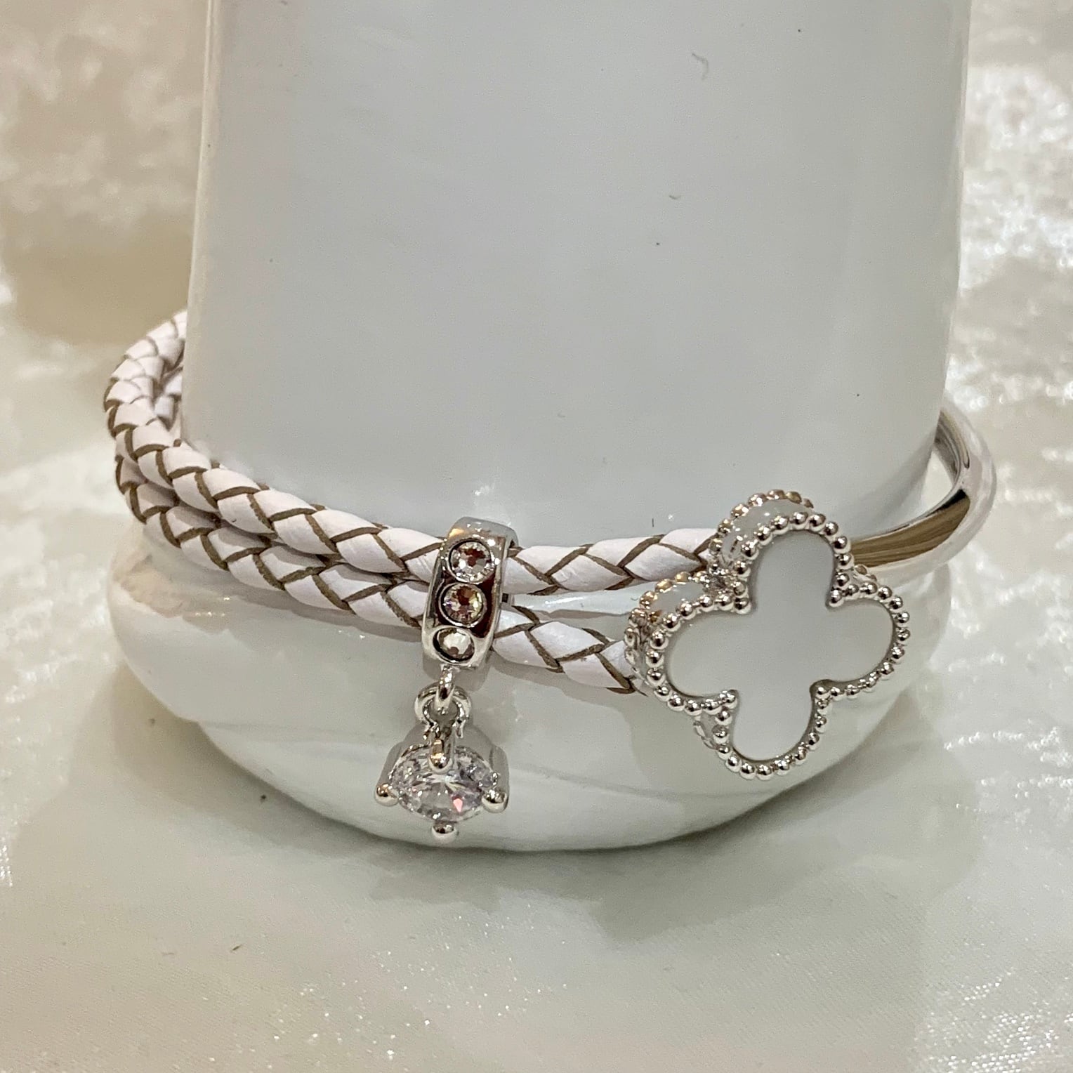 クローバーモチーフブレスレット | セレクトショップ Luna