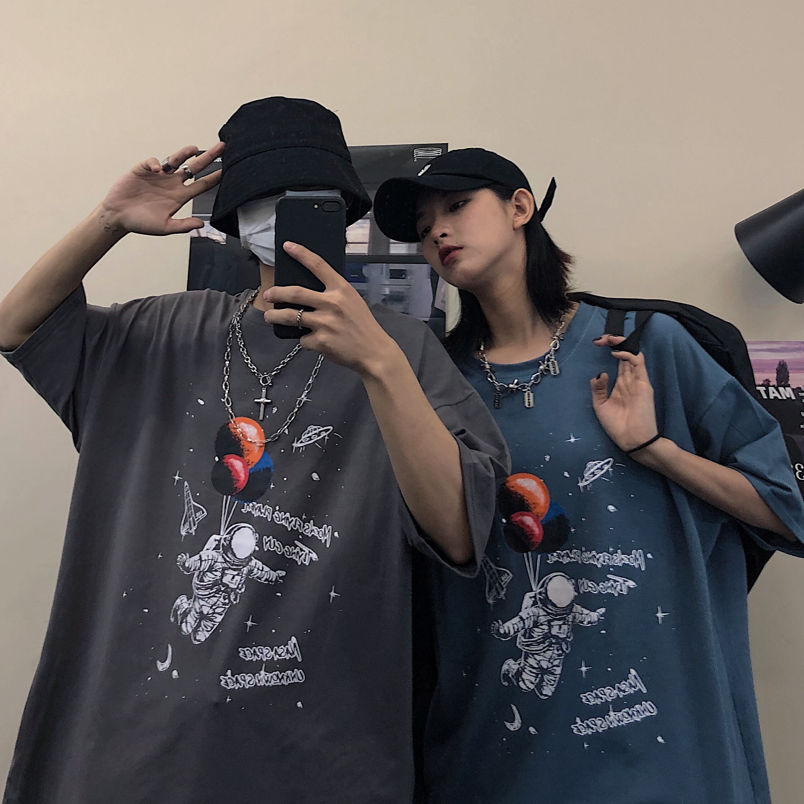 送料無料】KOREAアースプラネットプリントルーズ半袖スリーブTシャツ