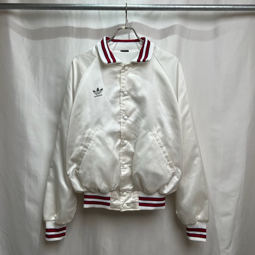 adidas　トレフォイルロゴ　ナイロン　ラグラン　スタジャン　