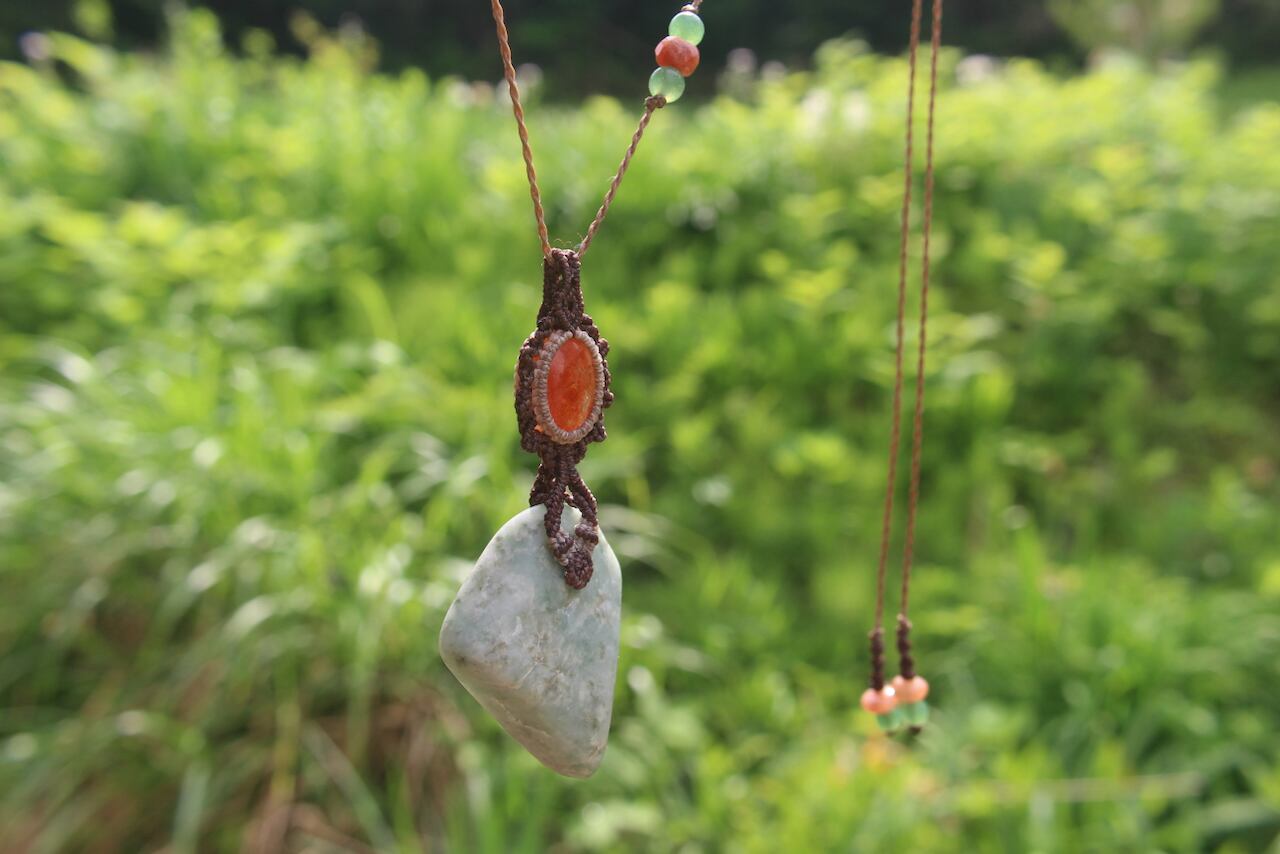 Itoigawa Jade & Sunstone micro macrame pendant