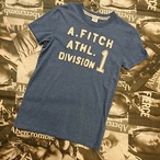 Abercrombie＆Fitch　MENS　Tシャツ　Sサイズ