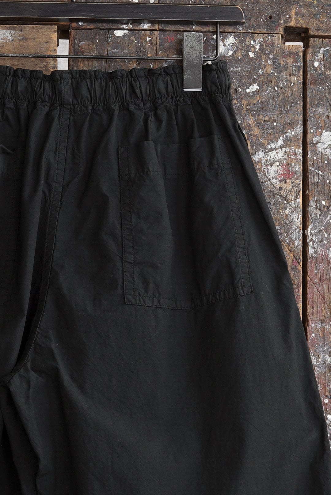 CHEZ VIDALENC - PANTS COULISSE DROIT L102 / KHAKI ON BLACK | Brownie