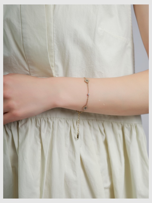 Bracelet -Gold-