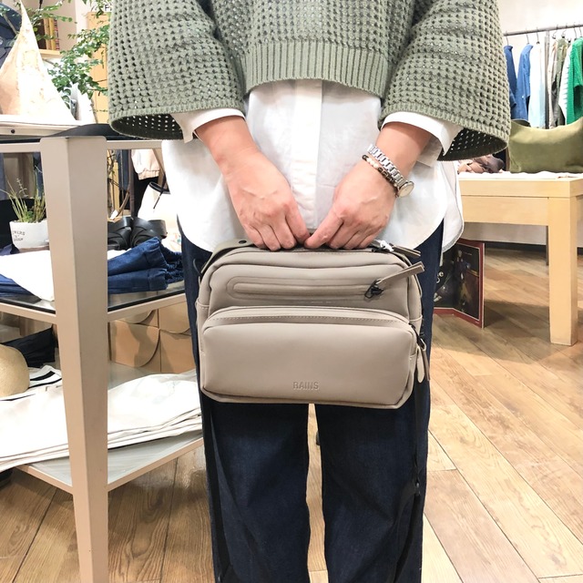 RAINS レインズ 13950 waterproof Box Bag Large （Color Taupe ベージュ） home web