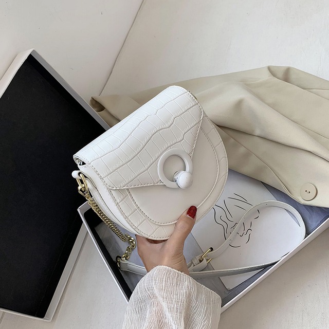 スモールバッグ女性バッグ2020新しい波夏のファッションチェーンバッグショルダーメッセンジャーバッグワイルドワイルドサドルバッグ Tiancai_Wing_Bag8746849