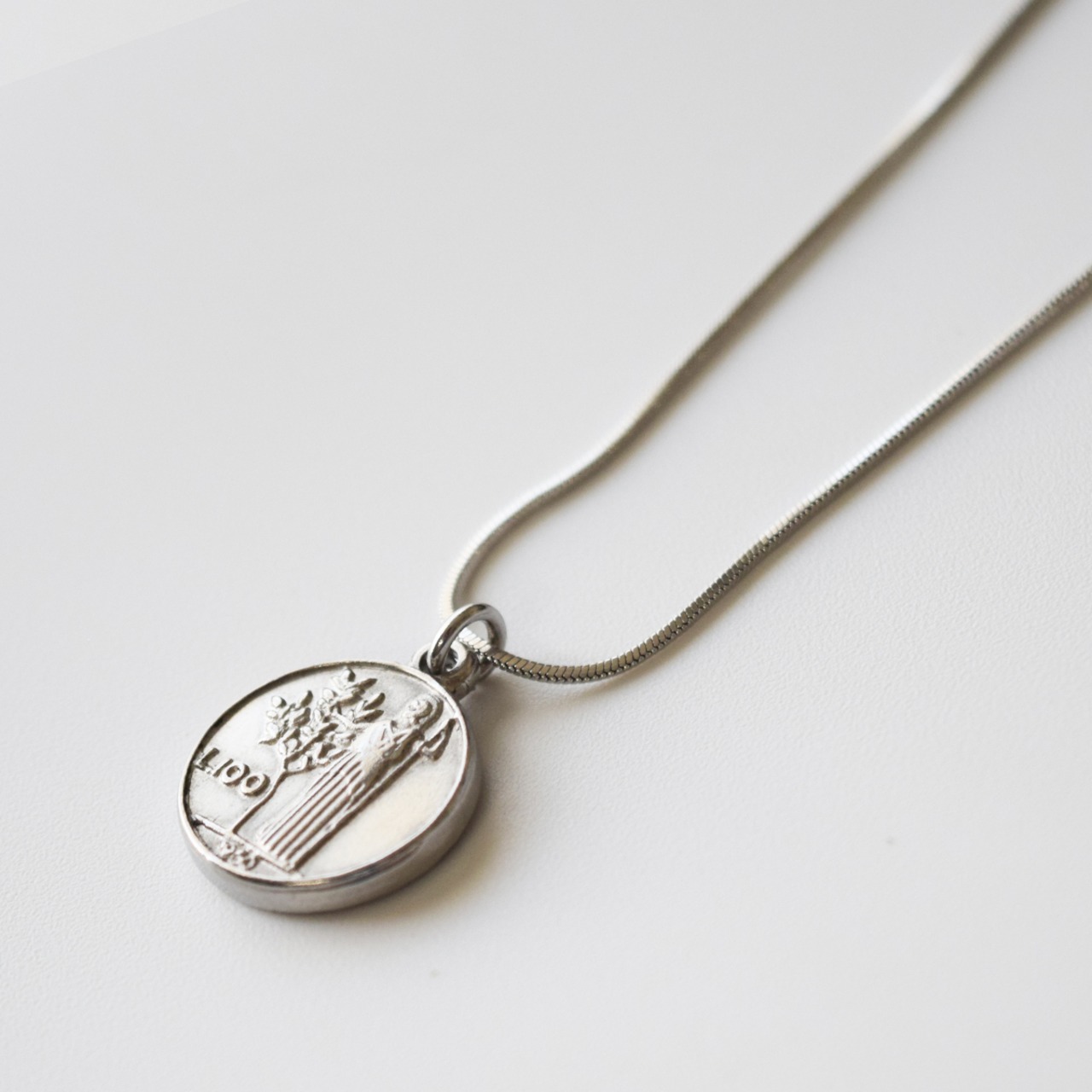 ステンレスイタリアコインスネーク細ネックレス