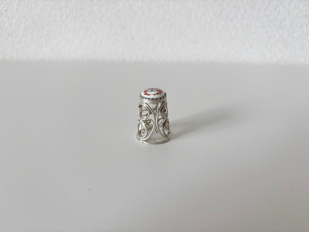 【FRANCE】かわいすぎる猫の指貫 / An Adorable Cat Thimble
